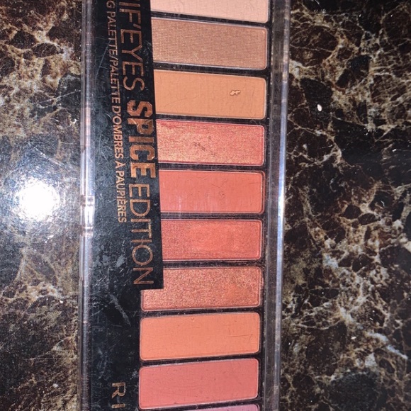 Rimmll eyeshadow - Picture 3 of 3